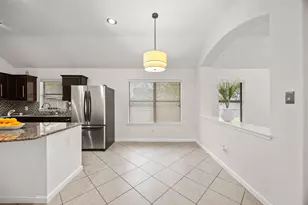 2118 Midnight Ln, Houston, TX 77047 - Photo 9