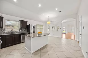 2118 Midnight Ln, Houston, TX 77047 - Photo 5