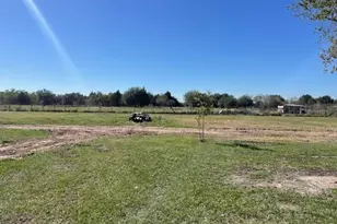 17520 Julia Ave, Needville, TX 77461 - Photo 11