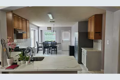 9611 Drummond Cliff, Houston, TX 77064 - Photo 7