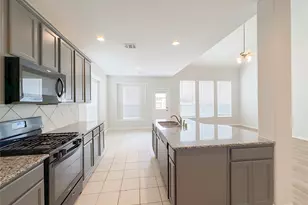 662 W Linnwood Dr, Woodbranch, TX 77357 - Photo 7