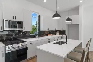 4711 Thornton Villas Ln, Houston, TX 77018 - Photo 3