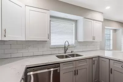 8903 Wilson Reid Drive, Houston, TX 77040 - Photo 15