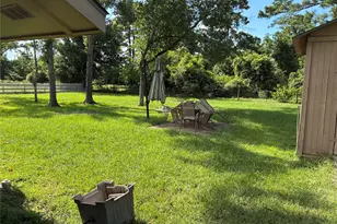 1935 S Cherry St, Tomball, TX 77375 - Photo 9