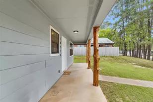 14236 E Ravine Run, Willis, TX 77318 - Photo 5