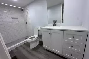 9228 Sharyn Dr, Conroe, TX 77384 - Photo 7