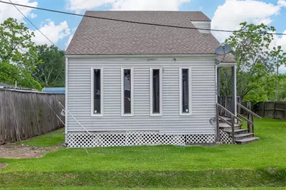 1704 Crockett Street, Orange, TX 77630 - Photo 3