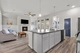 2417 Arbor Edge Crossing, Texas City, TX 77568 - Photo 13