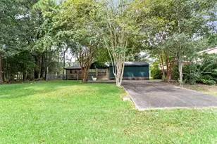 806 E Wildwood Dr, Village Mills, TX 77663 - Photo 29