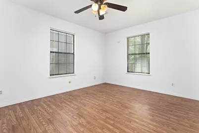806 E Wildwood Drive, Village Mills, TX 77663 - Photo 25