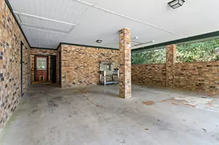 806 E Wildwood Dr, Village Mills, TX 77663 - Photo 5