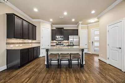 2611 Shady Woods Lane, Houston, TX 77008 - Photo 3