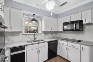 6515 Apple Valley Ln, Houston, TX 77069 - Photo 17