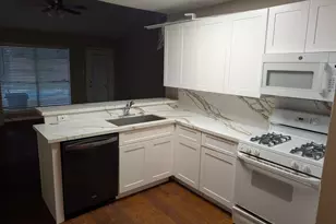 723 Martin Ln, Missouri City, TX 77489 - Photo 11