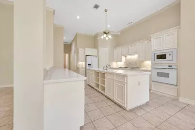 15511 Pinenut Bay Court, Houston, TX 77059 - Photo 23