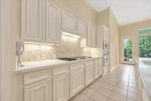 15511 Pinenut Bay Ct, Houston, TX 77059 - Photo 21