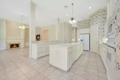 15511 Pinenut Bay Court, Houston, TX 77059 - Photo 19