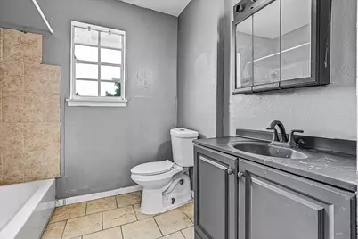 5534 Arapahoe Street #4, Houston, TX 77020 - Photo 17