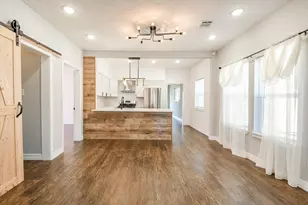 2119 Carter St, Houston, TX 77008 - Photo 9