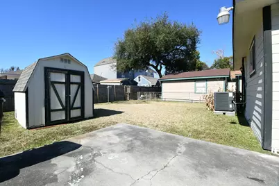 2119 Carter Street, Houston, TX 77008 - Photo 23