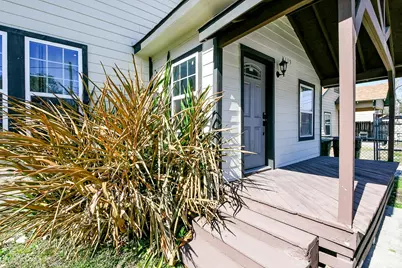 2119 Carter Street, Houston, TX 77008 - Photo 3