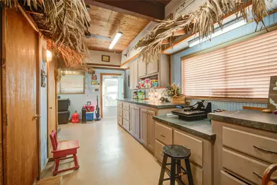 83 Dolphin Lane, Freeport, TX 77541 - Photo 35