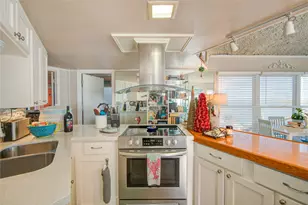 83 Dolphin Ln, Freeport, TX 77541 - Photo 13