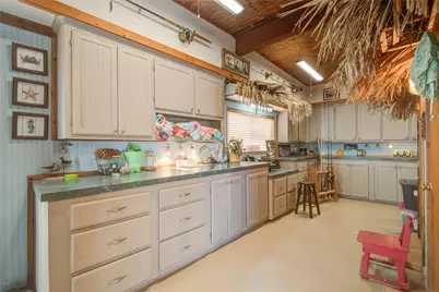 83 Dolphin Lane, Freeport, TX 77541 - Photo 33