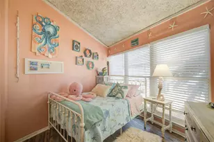 83 Dolphin Ln, Freeport, TX 77541 - Photo 23