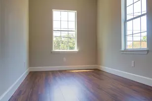 308 E 31st St, Houston, TX 77018 - Photo 11