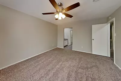 11 Fiddleleaf Court, The Woodlands, TX 77381 - Photo 13