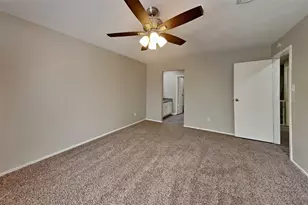 11 Fiddleleaf Ct, The Woodlands, TX 77381 - Photo 13