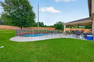 1823 Faldo Dr, Conroe, TX 77304 - Photo 35