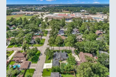 402 Pine Manor Dr, Conroe, TX 77385 - Photo 31