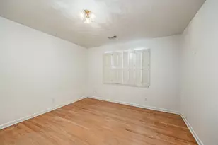 114 Caldwell St, Baytown, TX 77520 - Photo 27