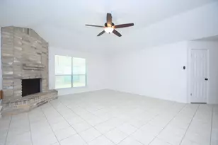 2303 Old Dixie Dr, Richmond, TX 77406 - Photo 7