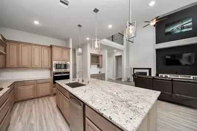 10015 Crescent Wood Drive, Missouri City, TX 77459 - Photo 13