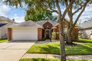 1106 Kerri Ct, Sugar Land, TX 77479 - Photo 1