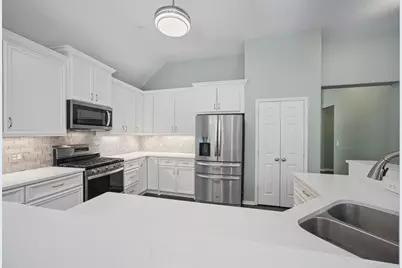 116 N Acacia Park Circle, The Woodlands, TX 77832 - Photo 15