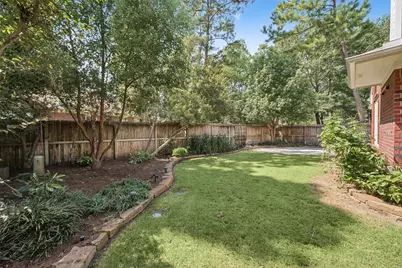116 N Acacia Park Circle, The Woodlands, TX 77832 - Photo 35