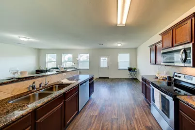 511 Oporto Path, Crosby, TX 77532 - Photo 9