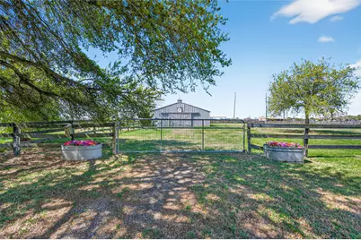 1635 Futurity Lane, Richmond, TX 77406 - Photo 9