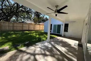 11923 Riverview Dr, Houston, TX 77077 - Photo 43
