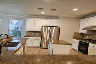 1719 Stacy Crest, Houston, TX 77008 - Photo 7