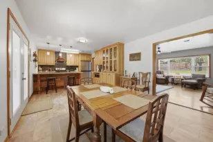 1607 S Chappell Hill St, Brenham, TX 77833 - Photo 9