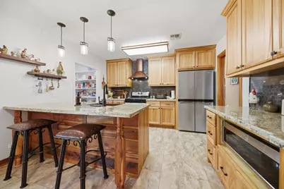 1607 S Chappell Hill Street, Brenham, TX 77833 - Photo 11