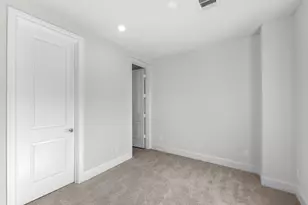 813 Bringhurst St, Houston, TX 77020 - Photo 17