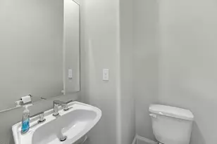 813 Bringhurst St, Houston, TX 77020 - Photo 13