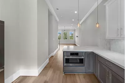 813 Bringhurst Street, Houston, TX 77020 - Photo 11