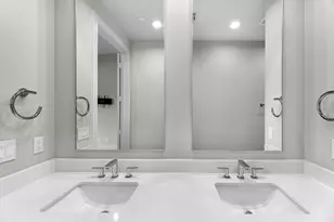 813 Bringhurst St, Houston, TX 77020 - Photo 19